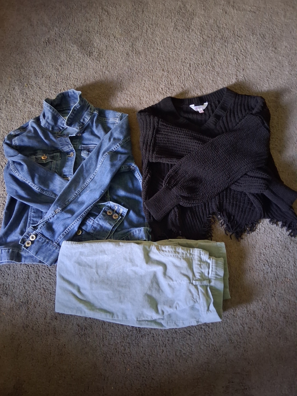 Womens Bundle Liz Claiborne Blue Denim Jacket/ Black Sweater Size M(free Jeans)